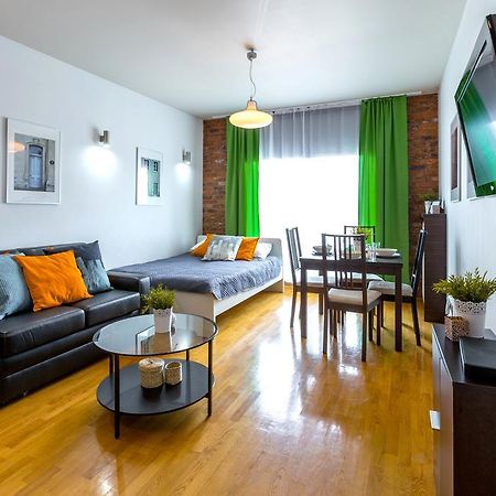 Friendhouse Apartments Angel City คราคูฟ ภายนอก รูปภาพ