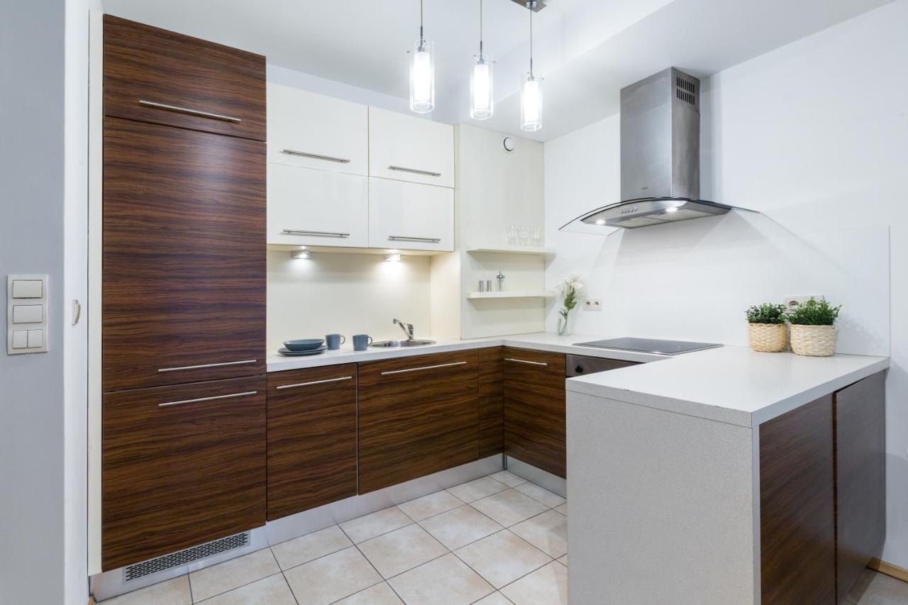 Friendhouse Apartments Angel City คราคูฟ ภายนอก รูปภาพ